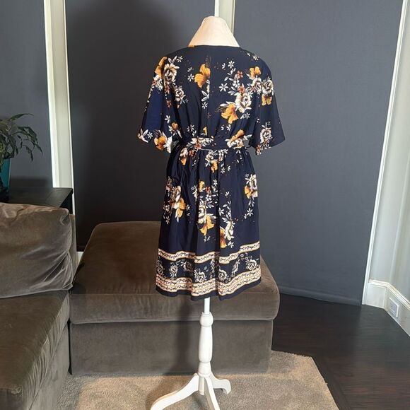 Women V-Neck Bohemian Navy Floral Print Short Summer Dress Cover Up Size XL NEW - Picture 5 of 14